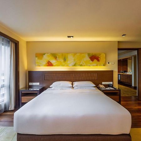 Hyatt Regency Kinabalu Hotel Kota Kinabalu Kültér fotó
