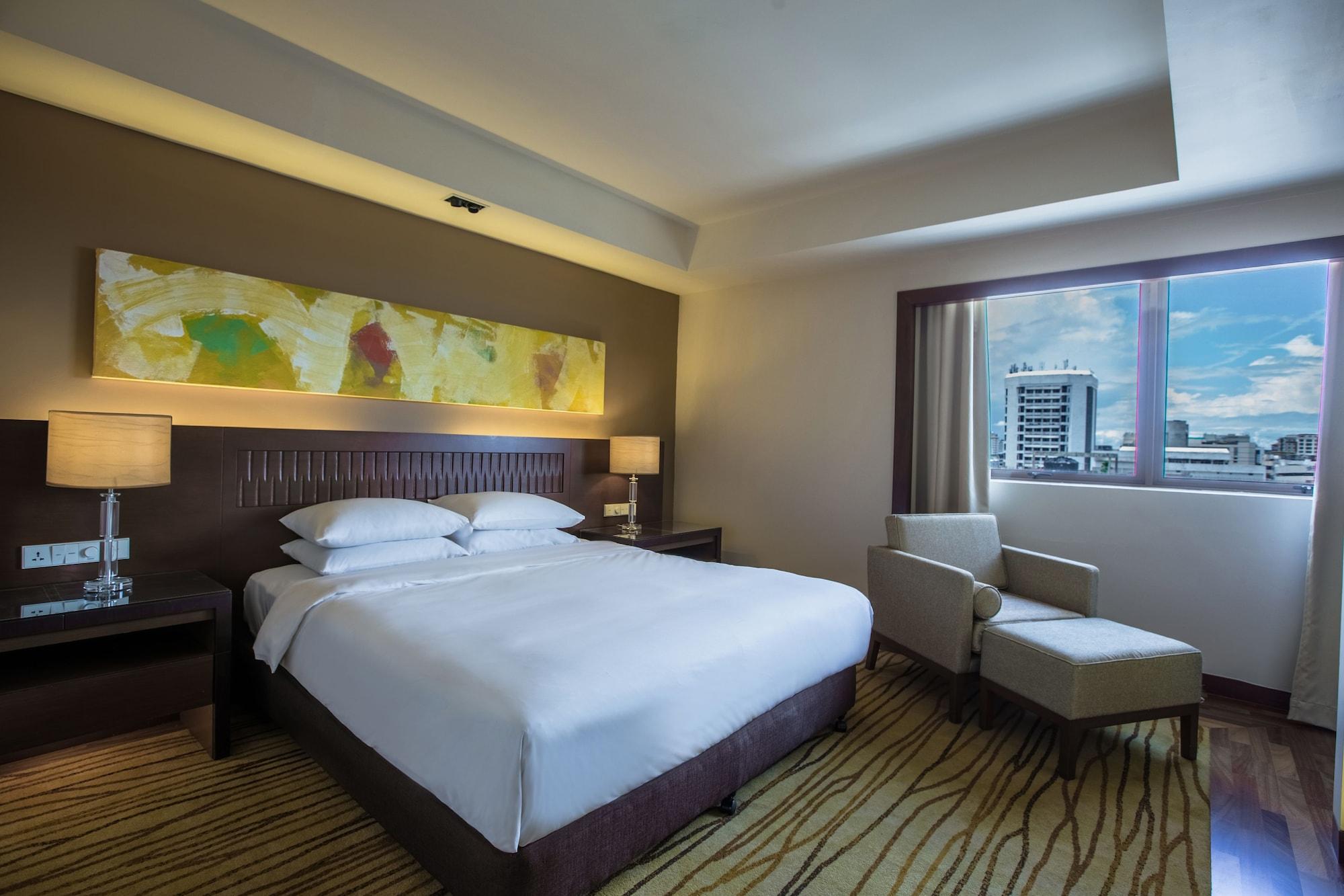 Hyatt Regency Kinabalu Hotel Kota Kinabalu Kültér fotó Deluxe Room
